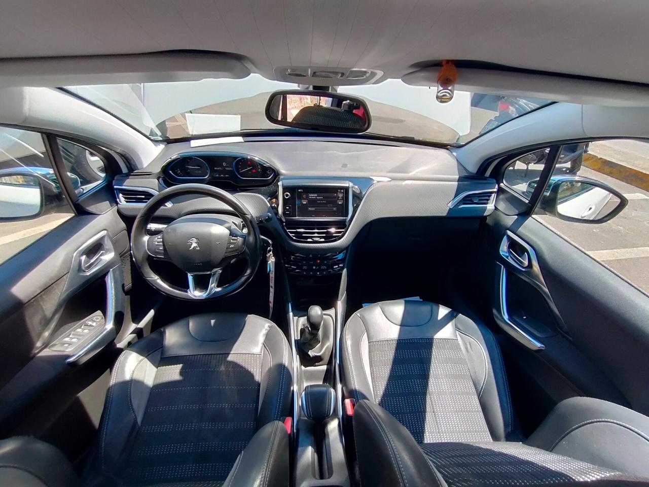 Peugeot 2008 PureTech 82 Allure