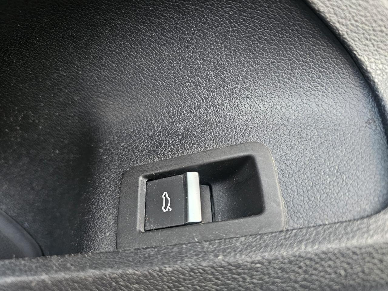 Audi A4 30 TDI/136 CV S tronic line edition