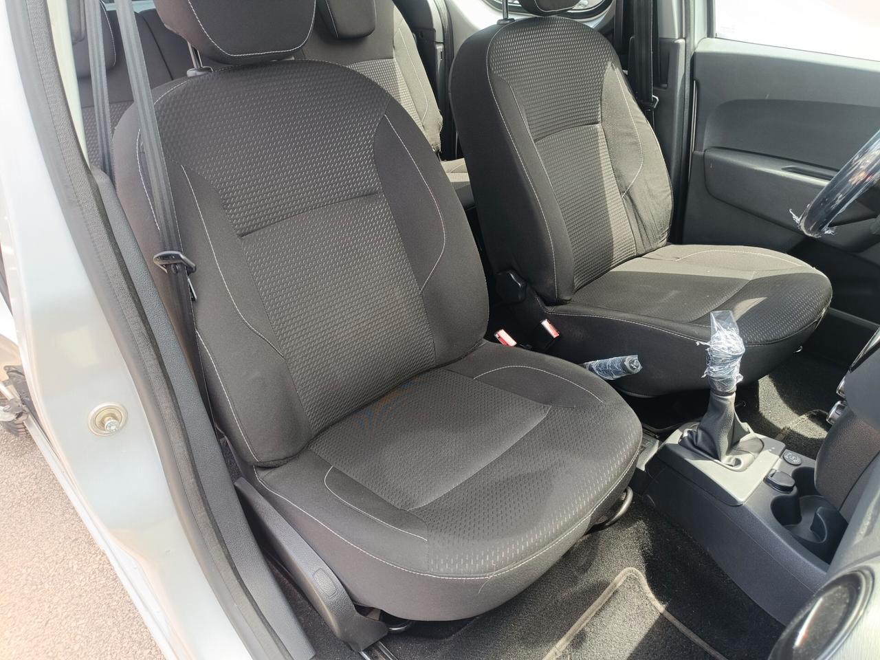 Dacia Dokker 1.6 8V 100CV Start&Stop GPL Lauréate