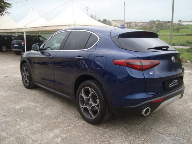 Alfa Romeo Stelvio 2.2 Turbodiesel 210 CV AT8 Q4 Executive