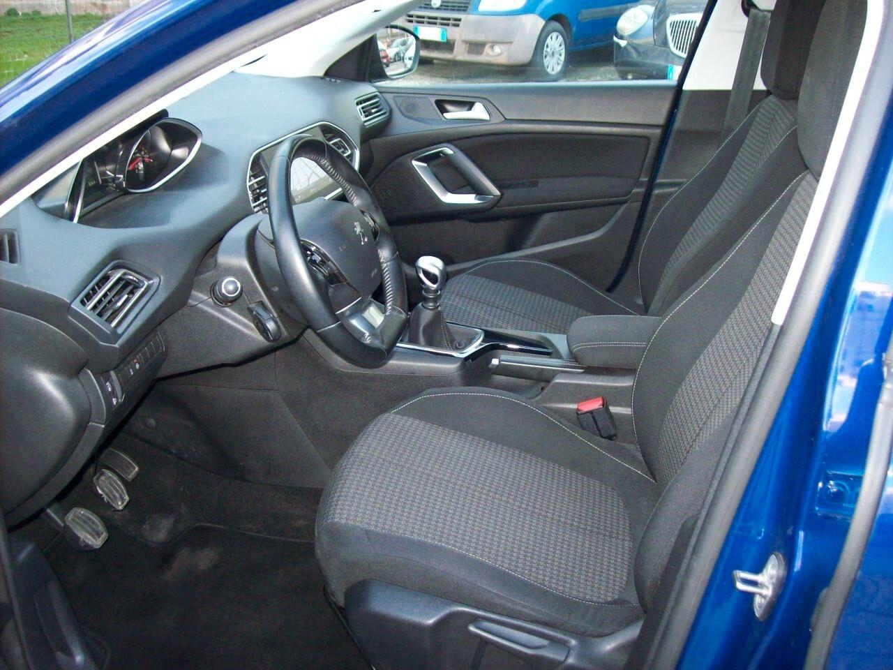 Peugeot 308 1.5 BlueHDi 102CV 5p S&S Business Navy