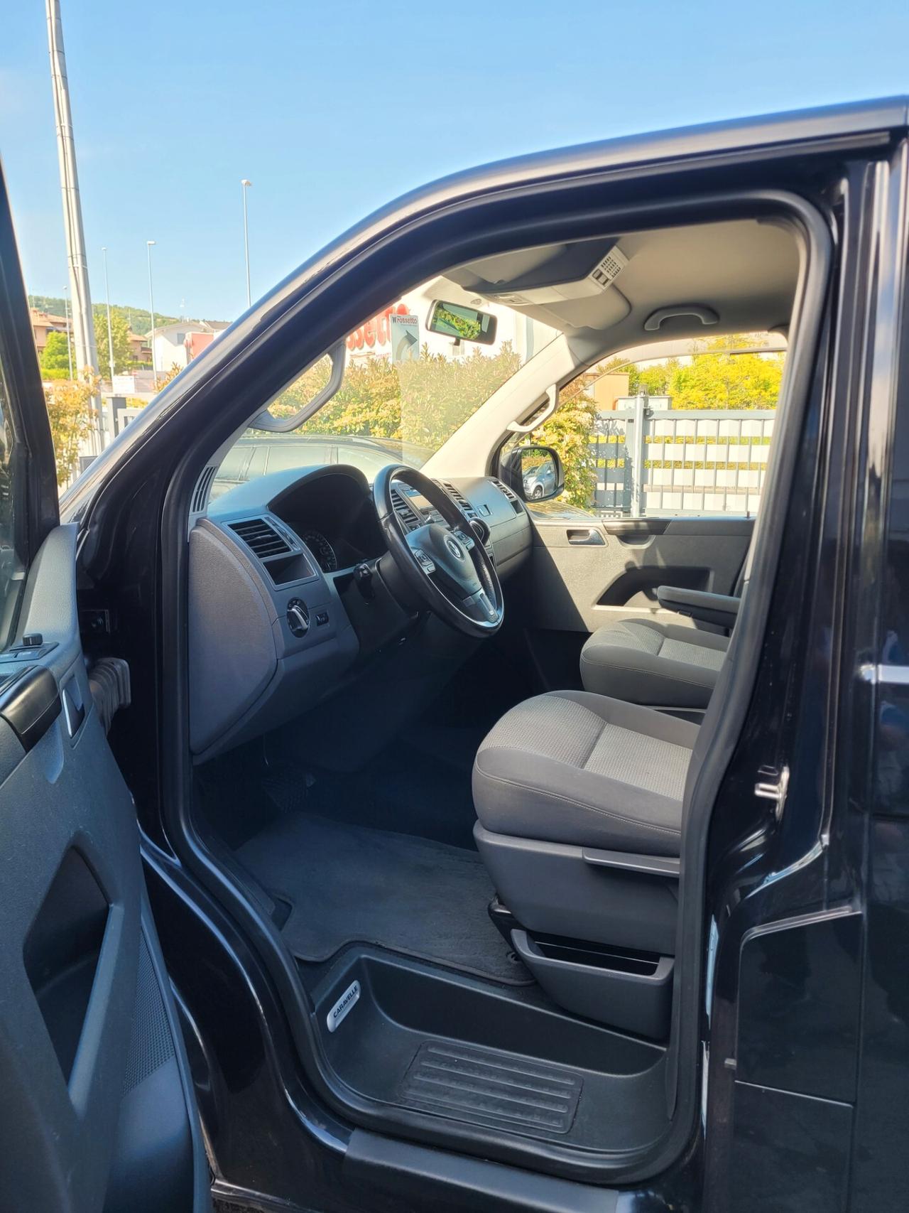 Volkswagen Multivan 2.0 BiTDI 180CV DSG 4 Motion Comfortline