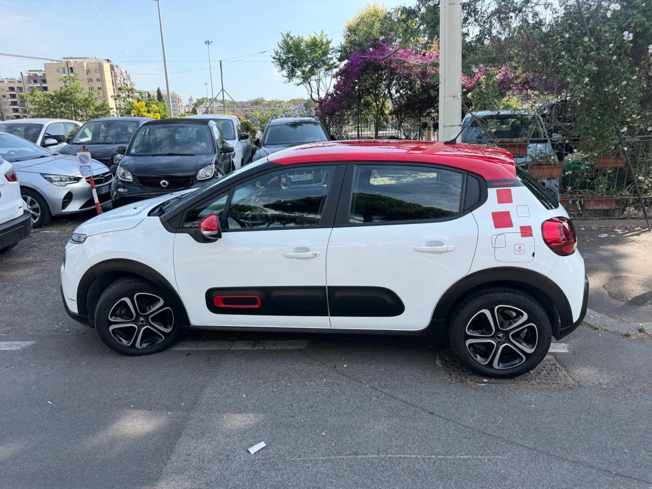 Citroen C3 83cv Benzina 5 porte Shine Navi bicolor pdc