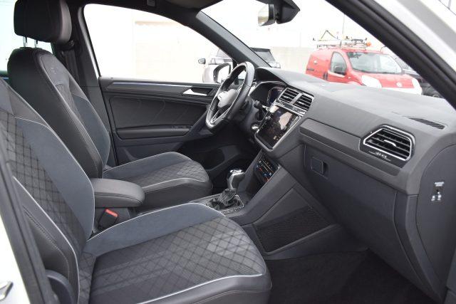 VOLKSWAGEN Tiguan 2.0 TDI 150 CV SCR DSG R-Line *Led, Luci ambiente*