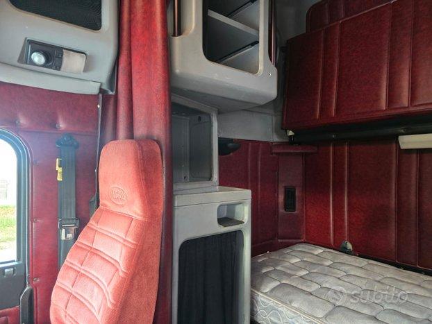 Trattore stradale freightliner