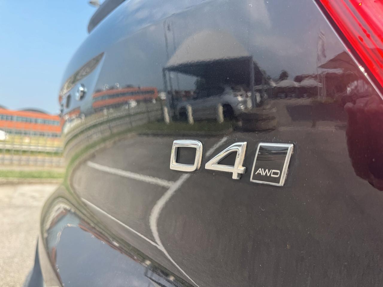 Volvo XC40 D4 AWD Momentum Pro 2.0 TDCi 190CV S&S