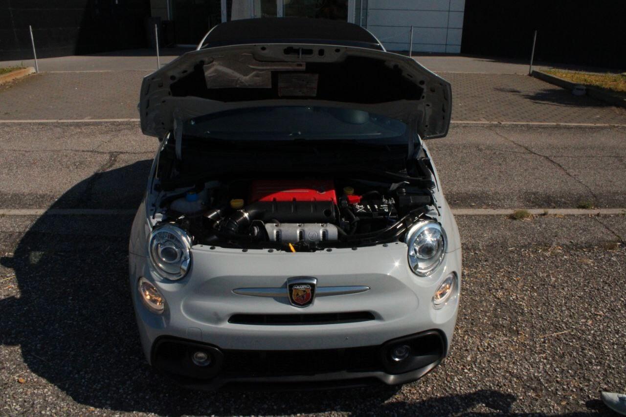 Abarth 595C 1.4 Turbo T-Jet 145 CV