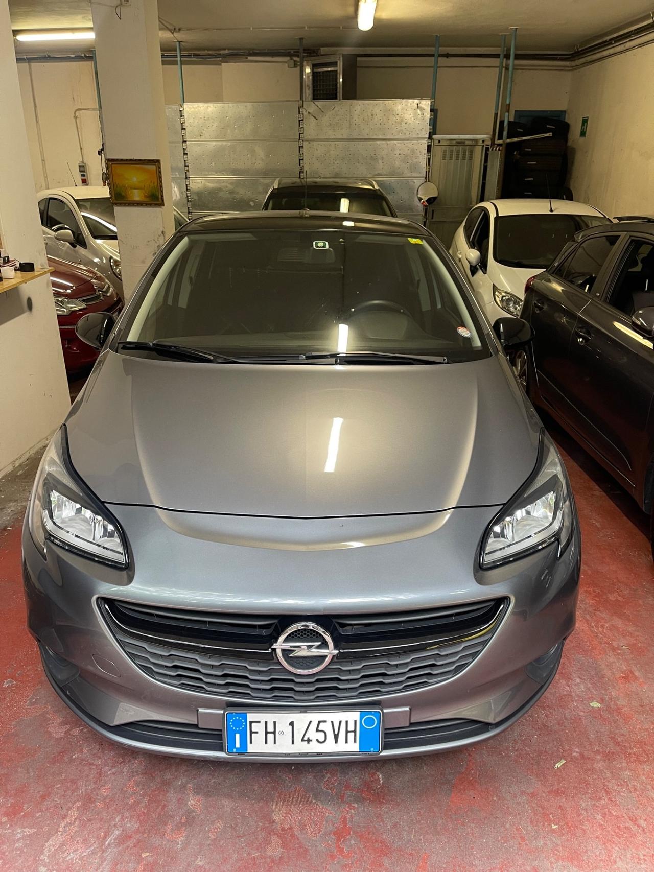 Opel Corsa 1.2 5 porte b-Color