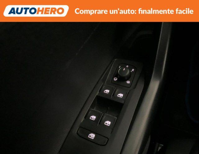 VOLKSWAGEN Taigo 1.0 TSI 110 CV R-Line