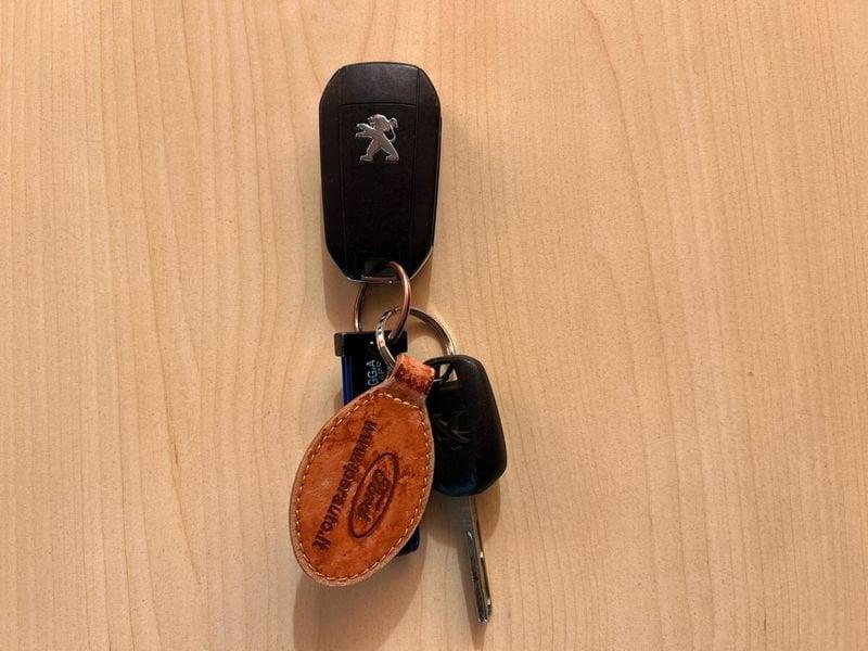 Peugeot 2008 1.6 e-HDi 92 CV Stop&Start Allure