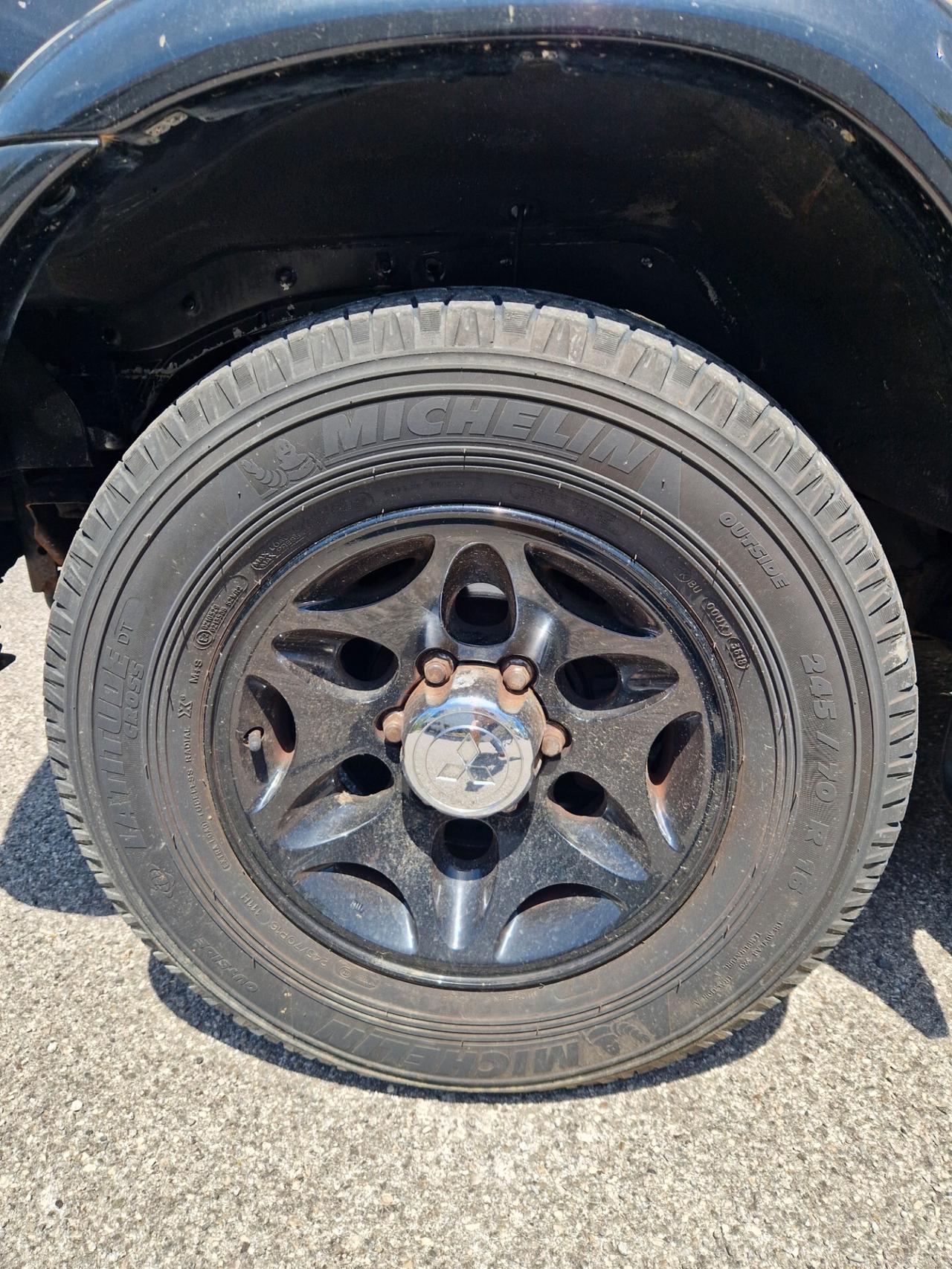 Mitsubishi Pajero Sport 3.0i V6 24V - 4x4