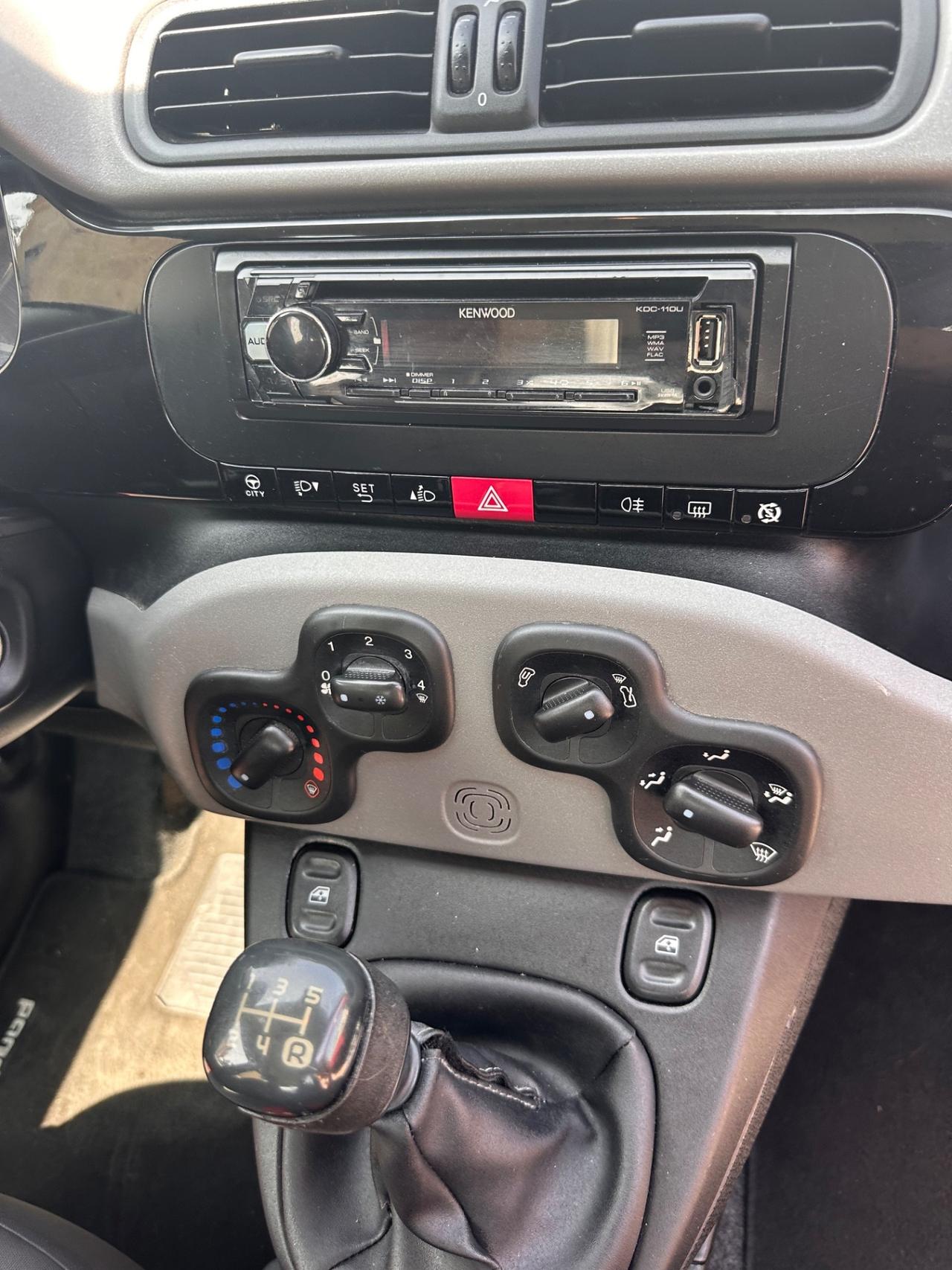 Fiat Panda 1.3 MJT 75cv S&S Lounge