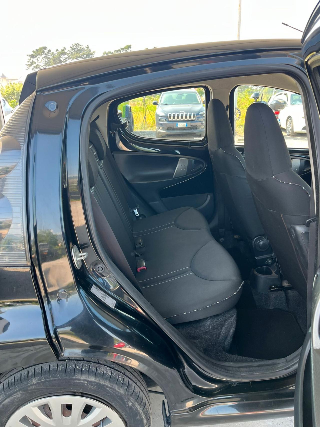 Citroen C1 1.0 3p. Van Attraction