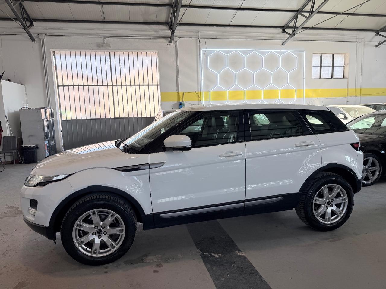 Land Rover Range Evoque 2.2 TD4 5p. Dynamic