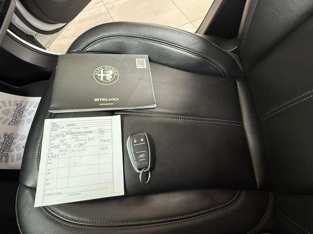Alfa Romeo Stelvio 2.2 Turbodiesel 210 CV AT8 Q4 Ti