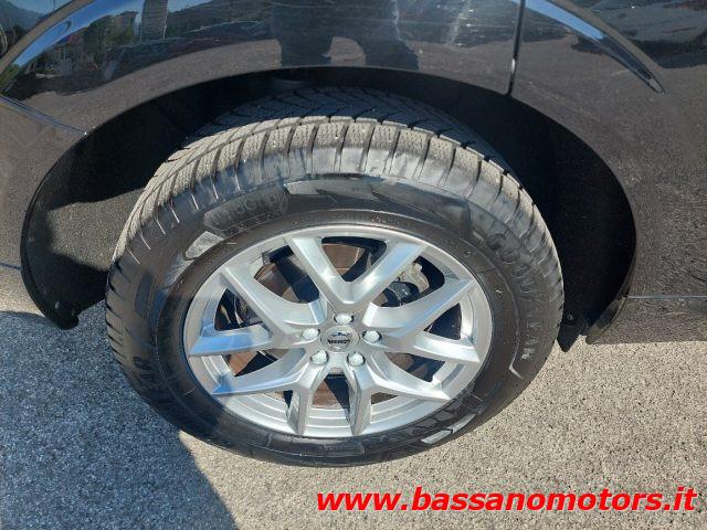 VOLVO XC60 B4 (d) AWD Geartronic Momentum Pro PROMO PRIMAVERA