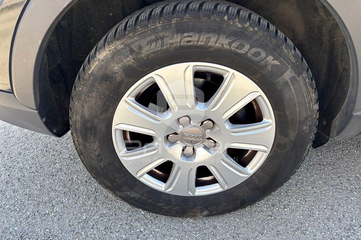 AUDI Q3 2.0 TDI quattro Business