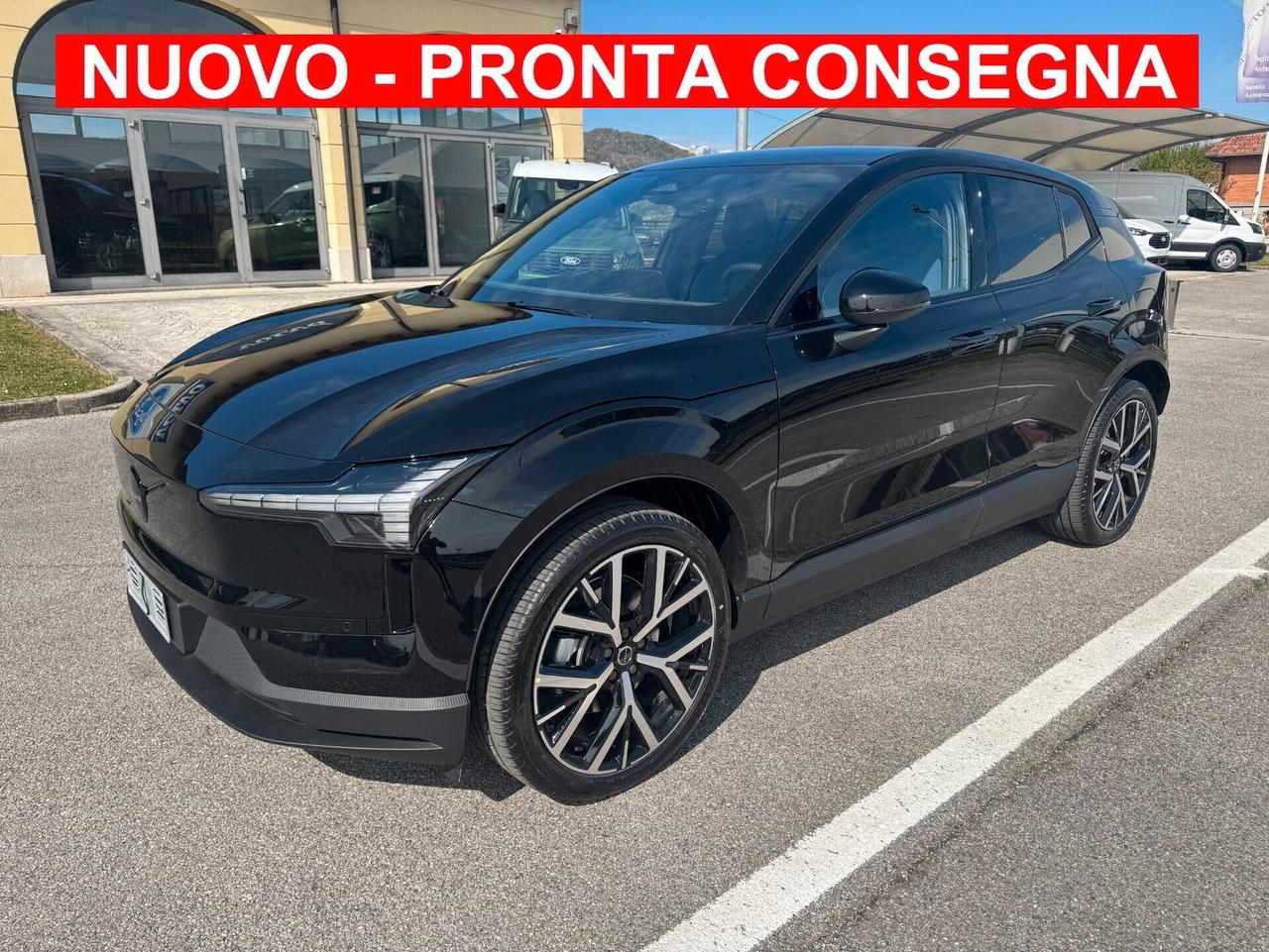 Volvo EX30 P5 Lond Range Electric RWD Plus Black Edition 272CV