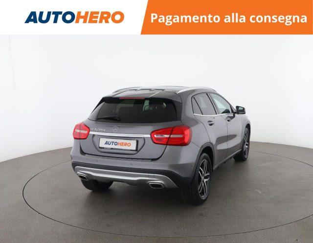 MERCEDES-BENZ GLA 200 d Automatic Sport