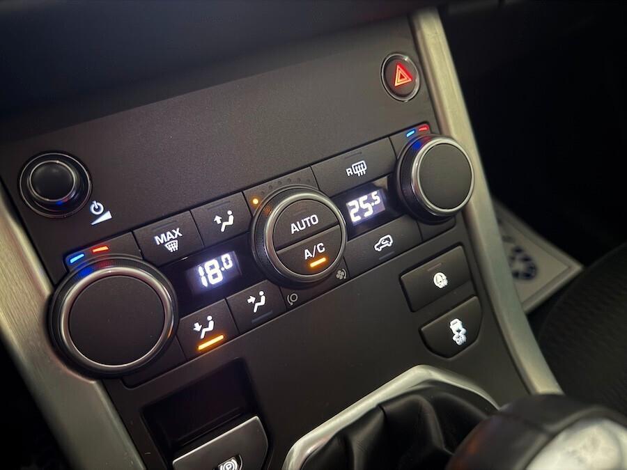 Land Rover Range Evoque 2.0D S AUTOCARRO