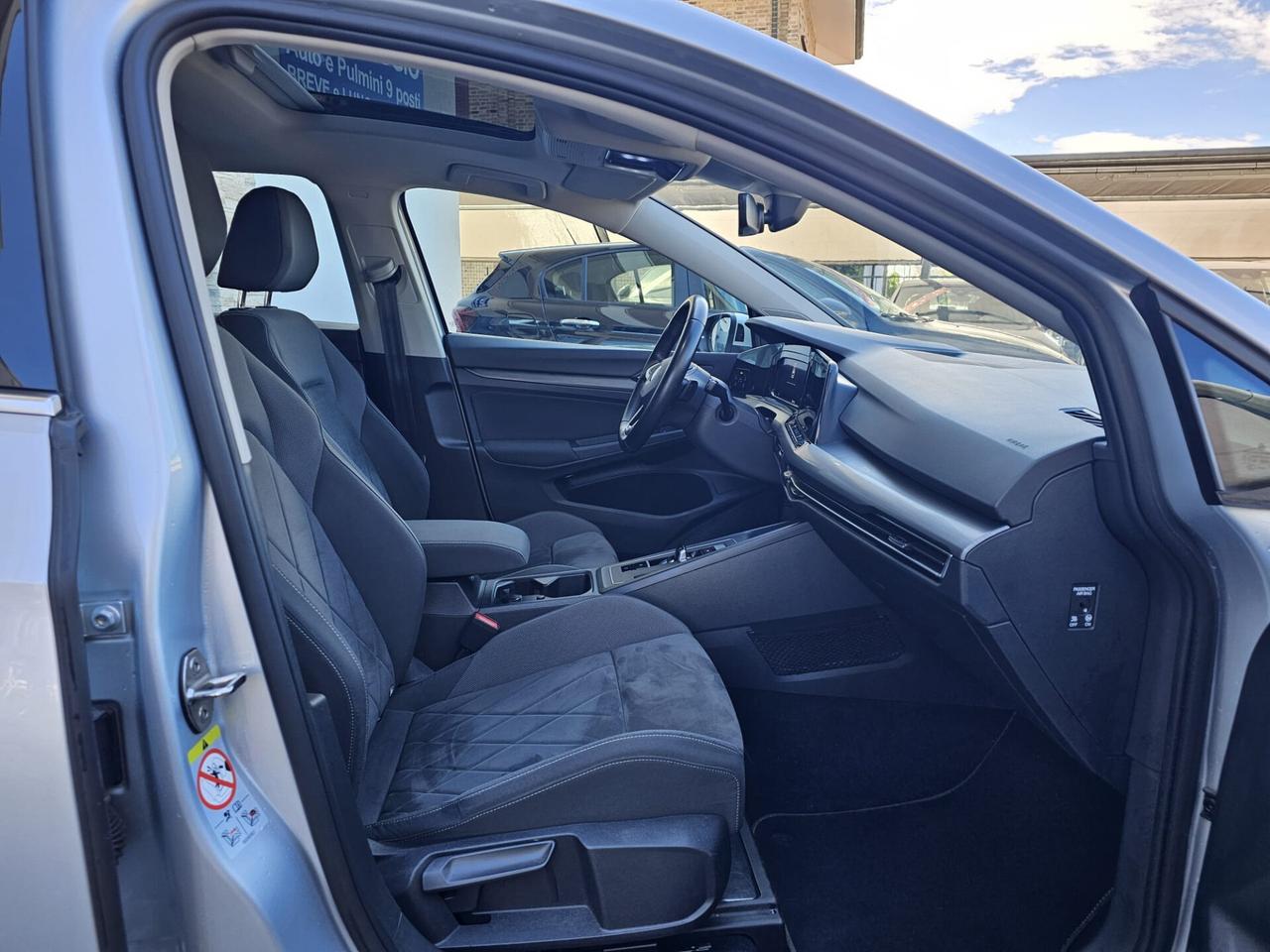 Volkswagen Golf 1.5 eTSI 130 CV DSG Style TETTO APRIBILE