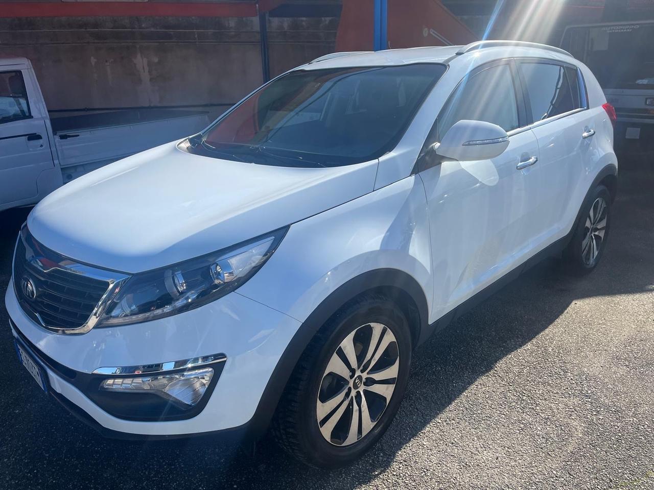 Kia Sportage 1.7 crdi-full-km 100000-2013
