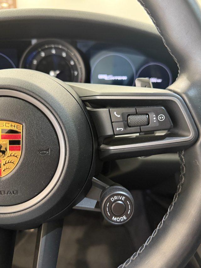 PORSCHE 911 Carrera 992 Coupè IVA ESPOSTA