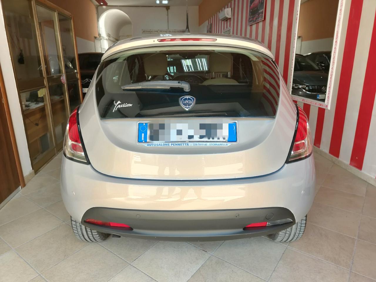 Lancia Ypsilon 0.9 TwinAir 85 CV 5 porte Metano Ecochic Gold