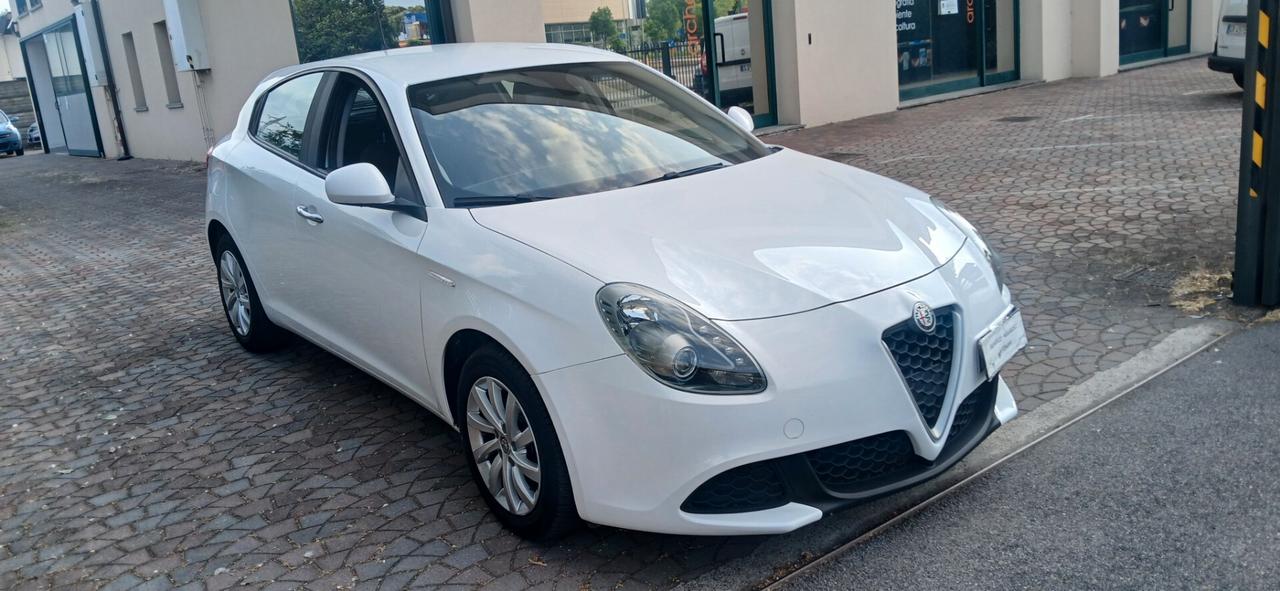 Alfa Romeo Giulietta 1.6 JTDm 120 CV neopatentati