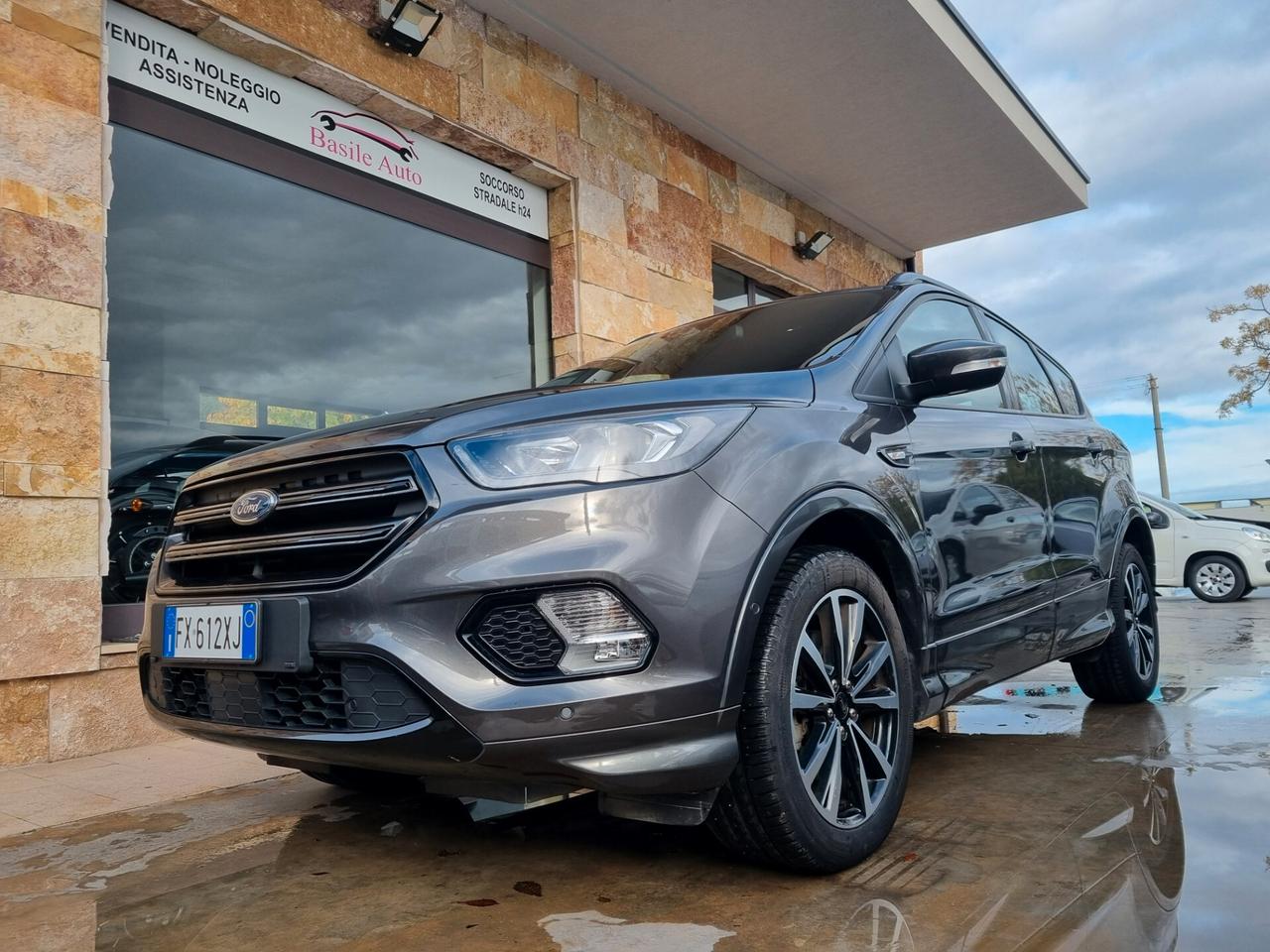 Ford Kuga 1.5 TDCI 120 CV S&S 2WD ST-Line