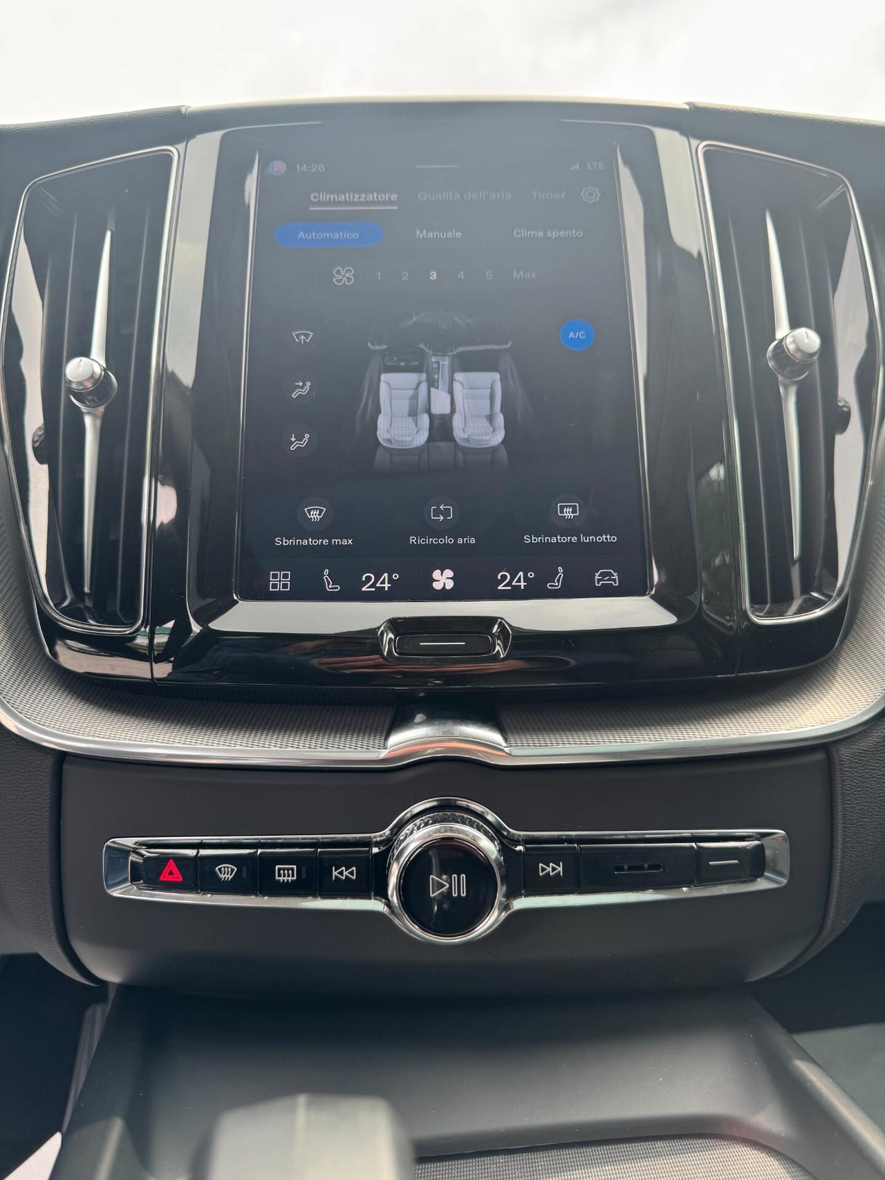 XC60 II 2022 2.0 t8 recharge phev Inscription awd 310cv aut