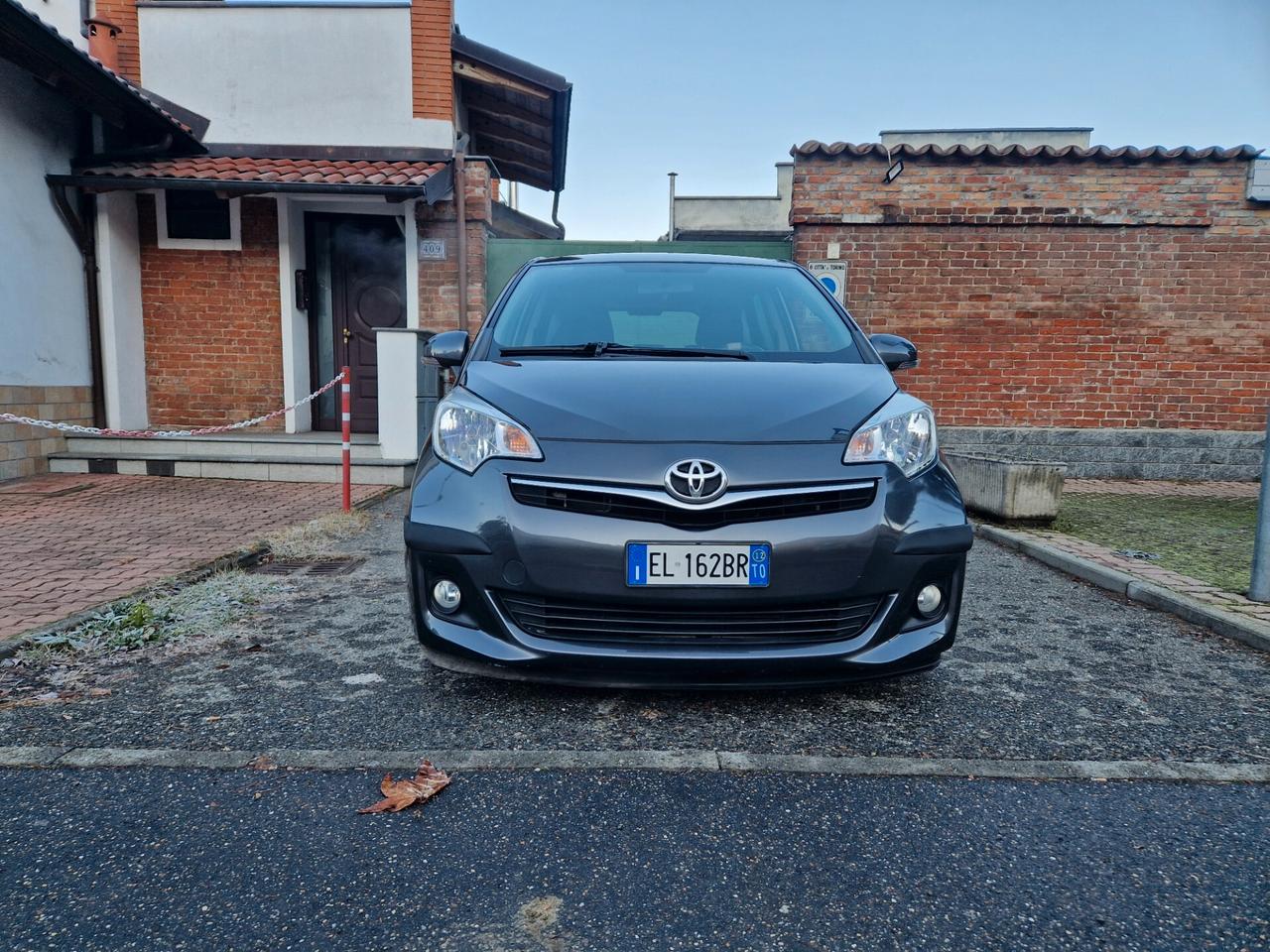 Toyota Verso-S 1.3 100CV "106.800 km" Benzina, Bluetooth, Camera