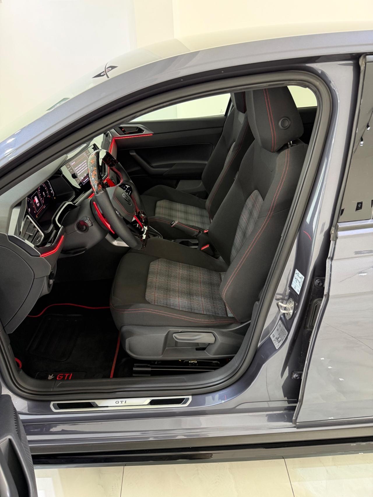 Volkswagen Polo 2.0 TSI DSG GTI UNICO PROPRIETARIO