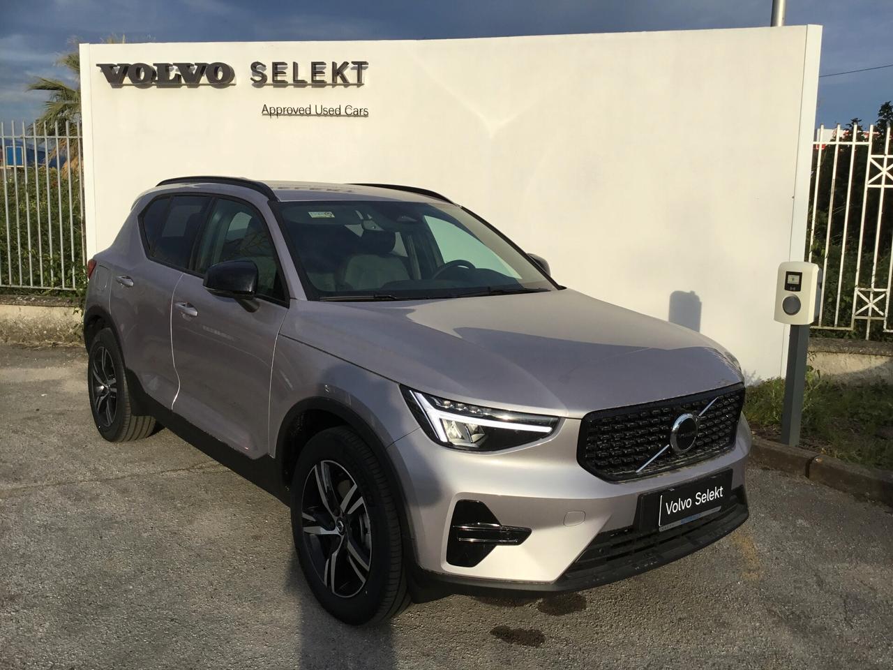 Volvo XC40 B3 Aut. Plus Dark