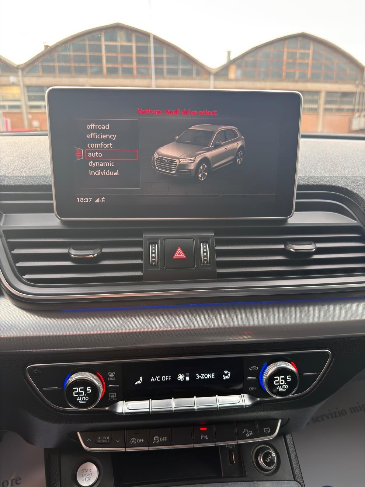 Audi Q5 40 TDI quattro S tronic Sport Virtual Cockpit, Fari Full Led e pacchetto luci ambiente multicolor