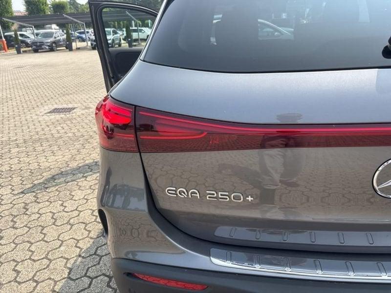 Mercedes-Benz EQA 250+ AMG Line Advanced