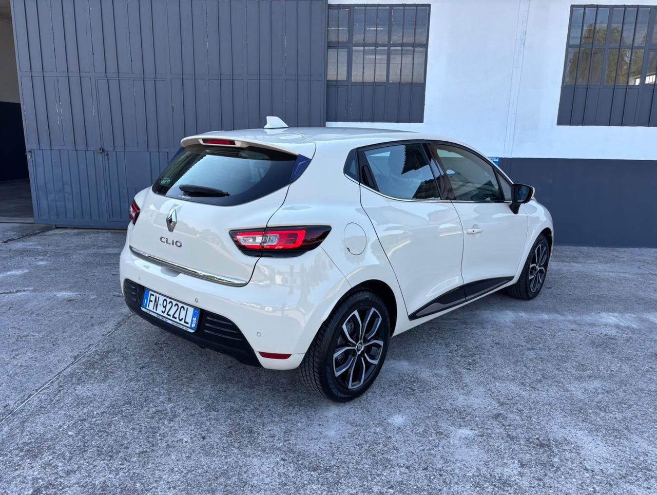 Renault Clio 1.2 benzina.Neopatentati.Garanzia 12mesi