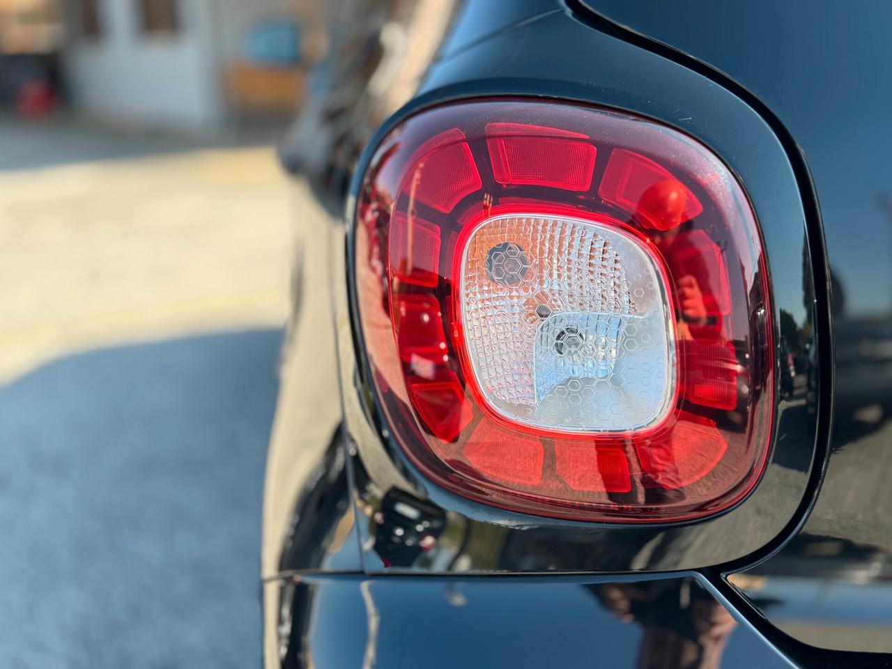 Smart ForFour PASSION LED NAVI KAMERA SENSORI FULL!!