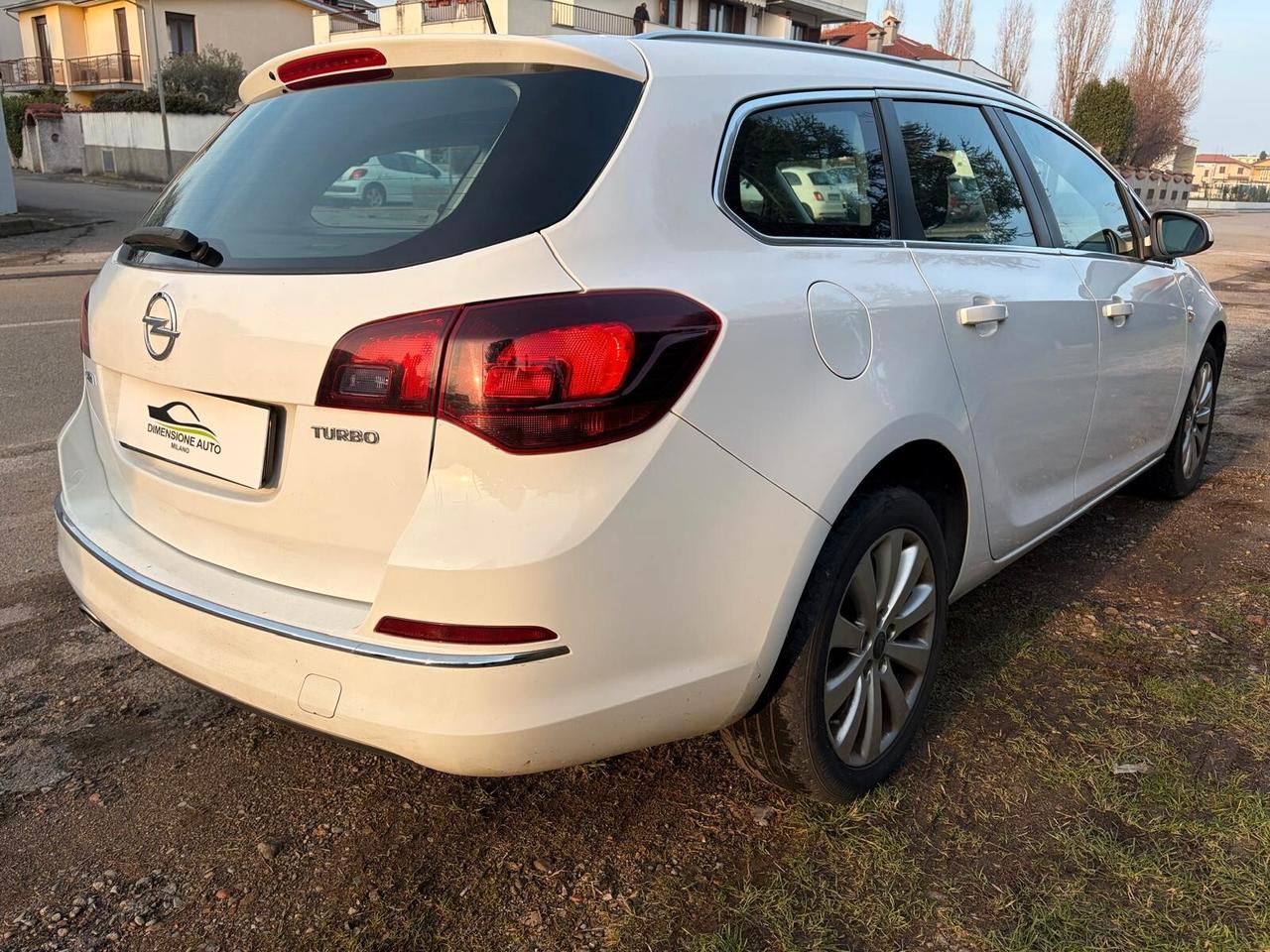 Opel Astra 1.4 Turbo 140CV 5 porte Cosmo