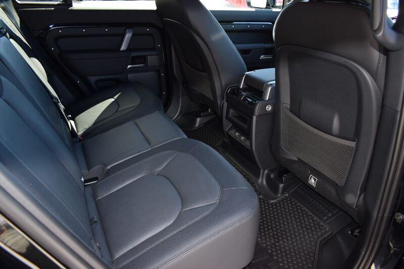 Land Rover Defender Defender 110 3.0d i6 mhev X-Dynamic SE awd 200cv auto IVA ESPOSTA