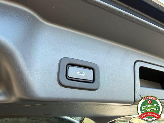 LAND ROVER Range Rover Evoque 2.0D I4 180 CV AWD Auto R-Dynamic SE