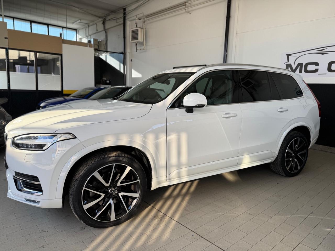 Volvo XC 90 XC90 B5 (d) AWD Geartronic 7 posti Momentum