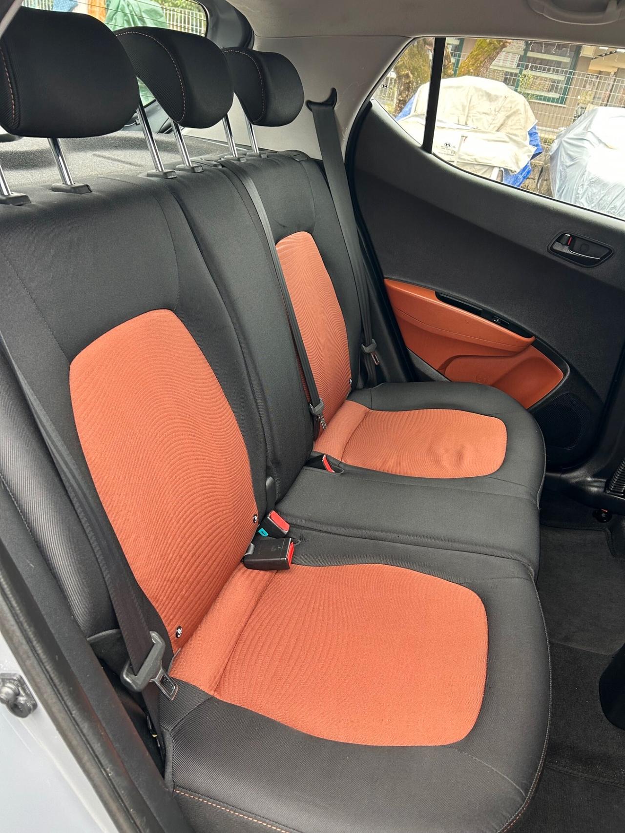 Hyundai i10 1.0 5p UNIPROPR. - NEOPATENTATI