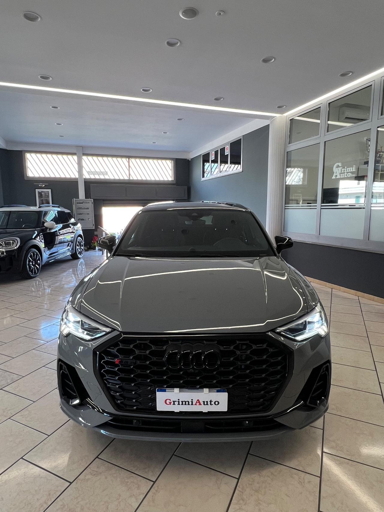 Audi Q3 SPB 40 TDI quattro S tronic Identity Black