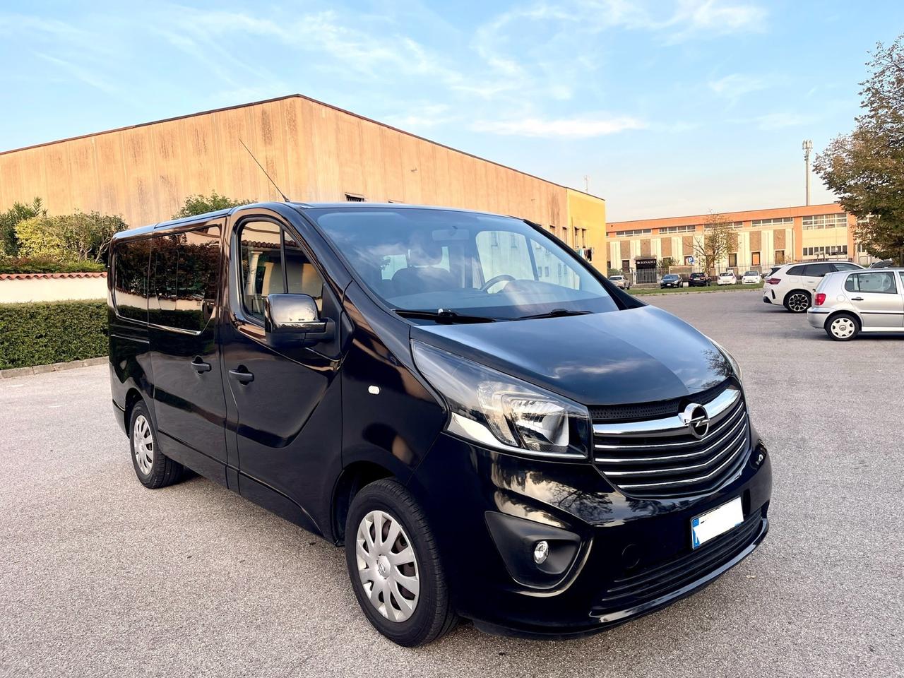 Opel Vivaro 27 1.6 BiTurbo S&S EcoFLEX PC-TN Combi 9 Posti 2015