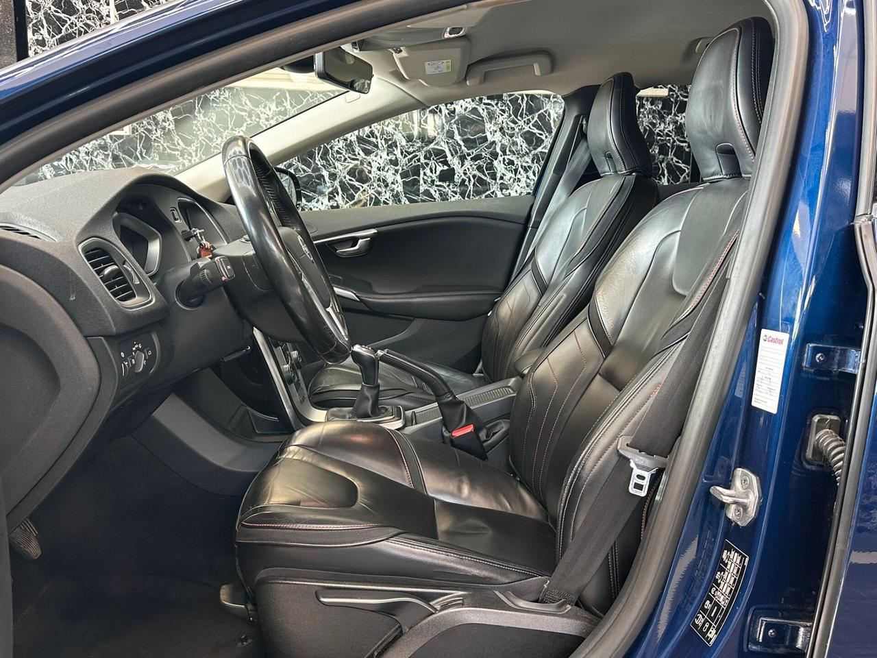 Volvo V40 Cross Country D4 Ocean Race