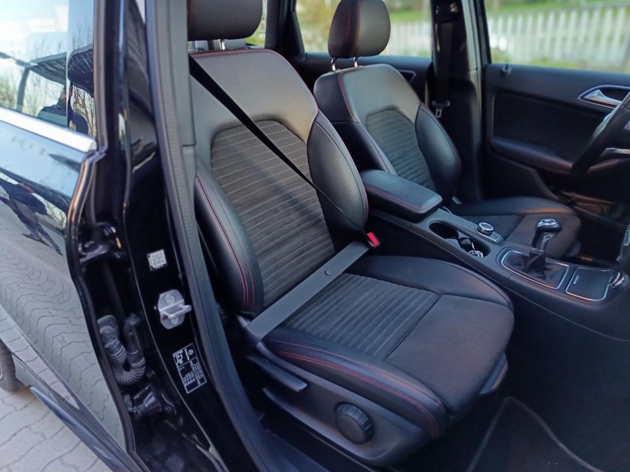 MERCEDES-BENZ B 180 D Sport AMG ProMMo