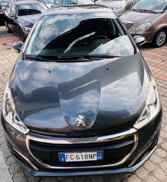 Peugeot 208 PureTech 82 5 porte Allure