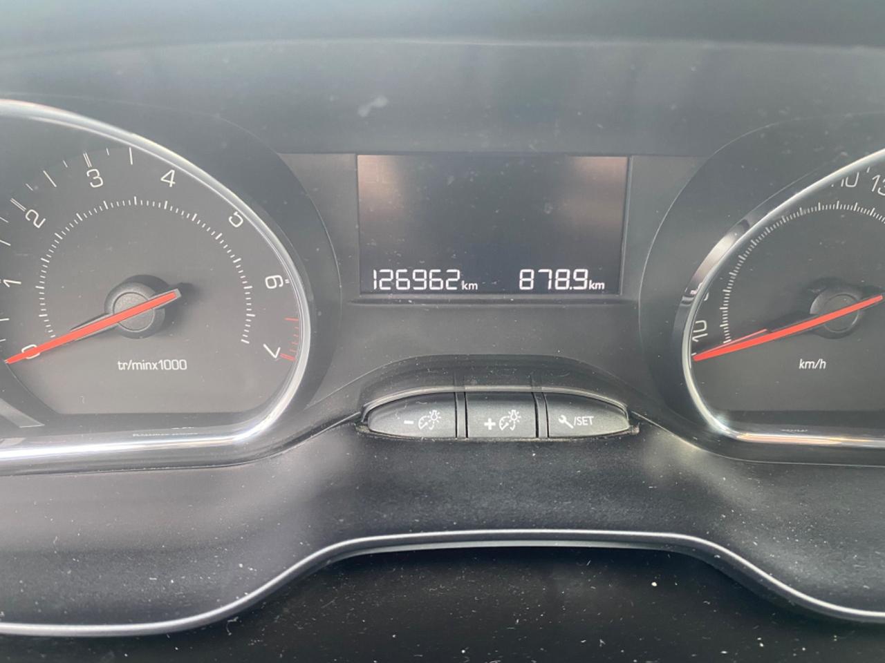 Peugeot 208 1.2 VTi 82 CV 5 porte Allure