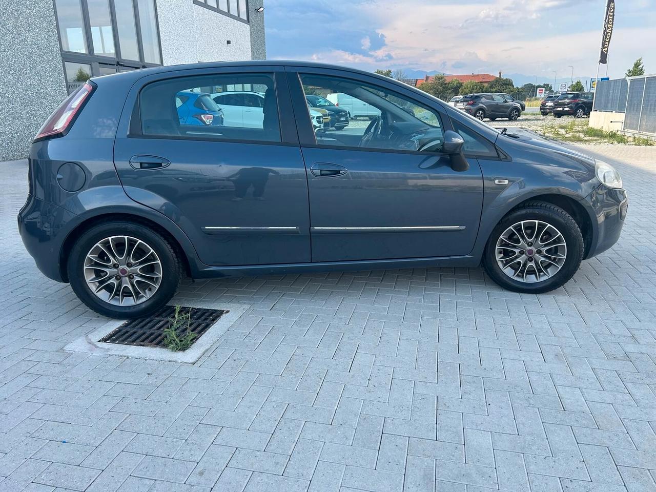 Fiat Punto Evo 1.2 5 porte Dynamic ok neopatentati